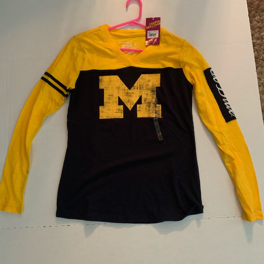 Long sleeve top